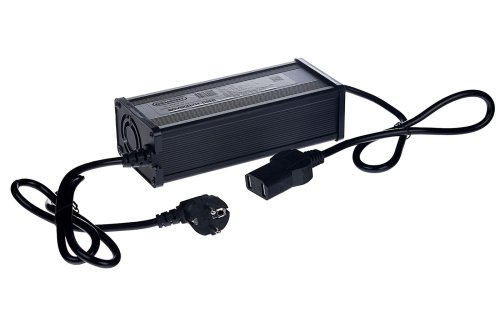 Зарядное устройство Gelbert для свинцовых аккумуляторов 60V80A/Н (12A) Зарядное устройство Gelbert для свинцовых аккумуляторов 60V80A/Н (12A)